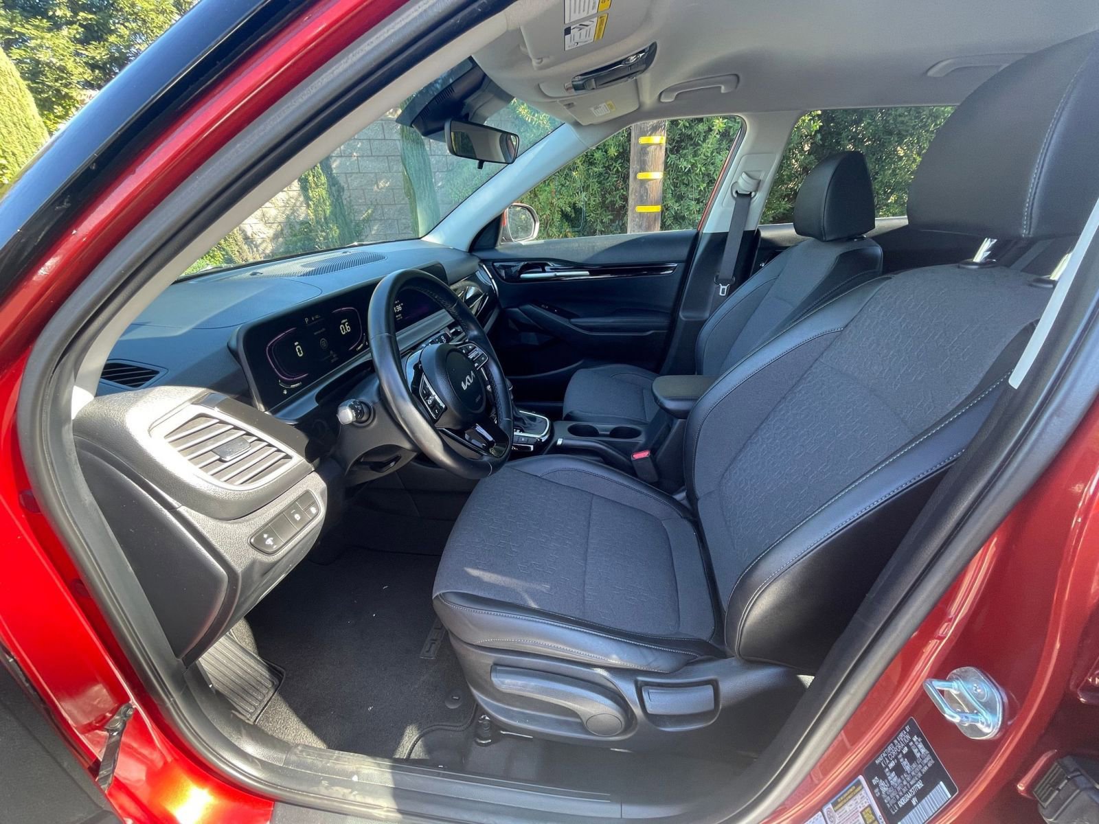 Thumbnail: 2025 Kia Seltos - 27