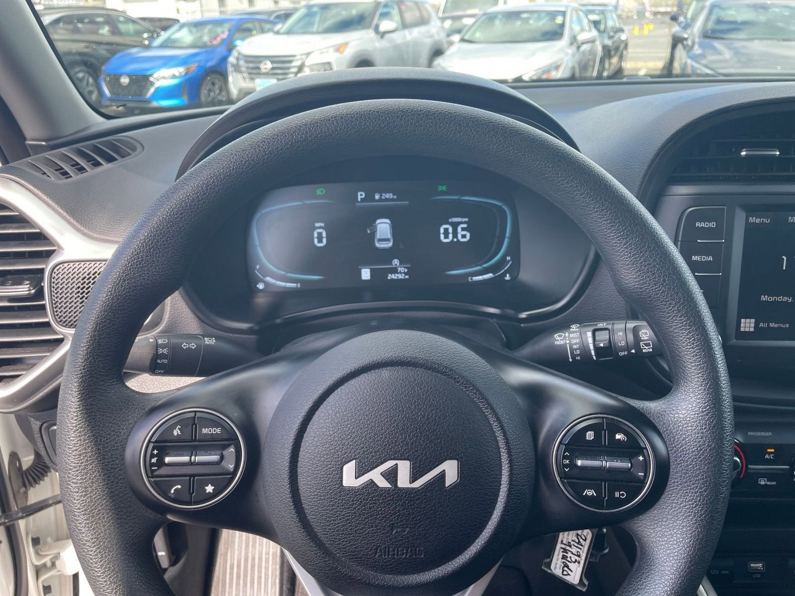 Thumbnail: 2025 Kia Soul - 25