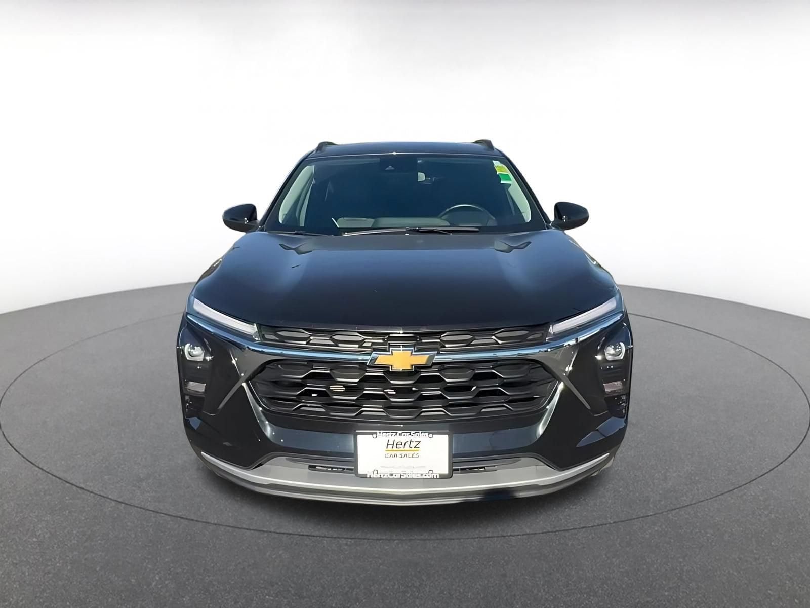 Thumbnail: 2025 Chevrolet Trax - 4
