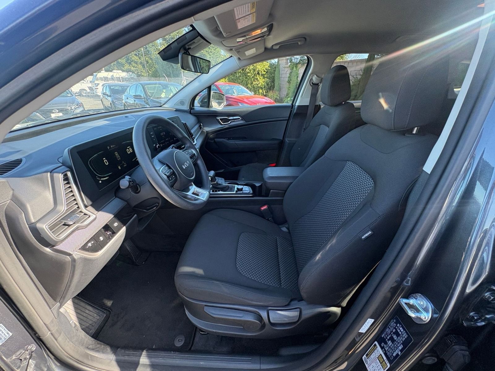 Thumbnail: 2025 Kia Sportage - 25