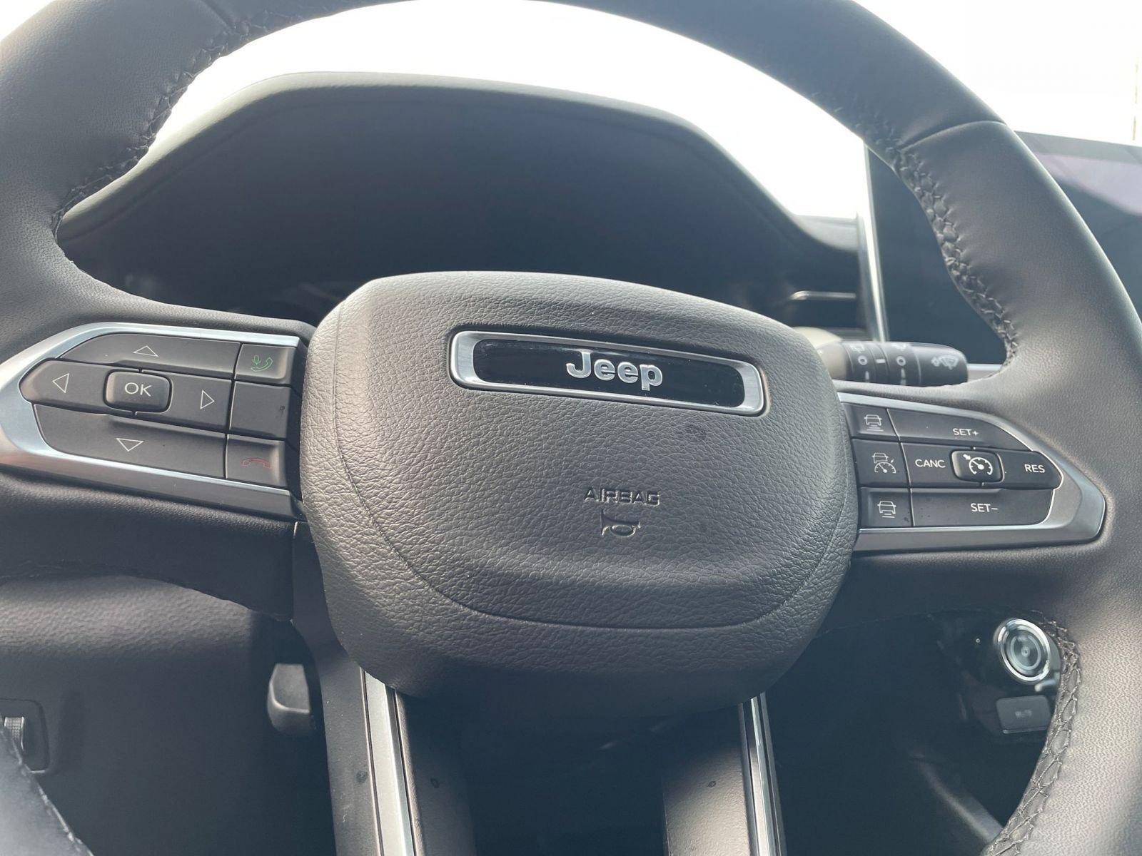 Thumbnail: 2025 Jeep Compass - 28