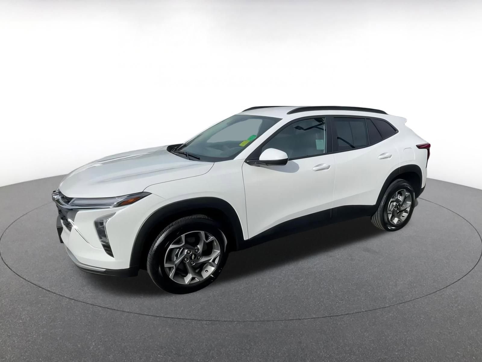 Thumbnail: 2025 Chevrolet Trax - 8