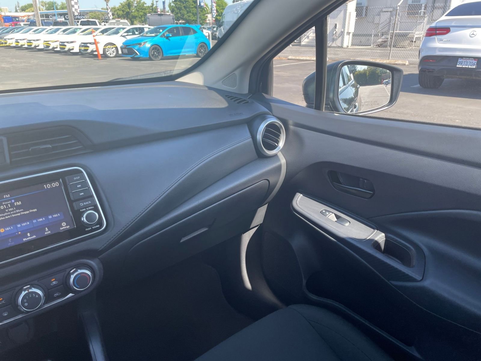 2024 Nissan Versa S 33