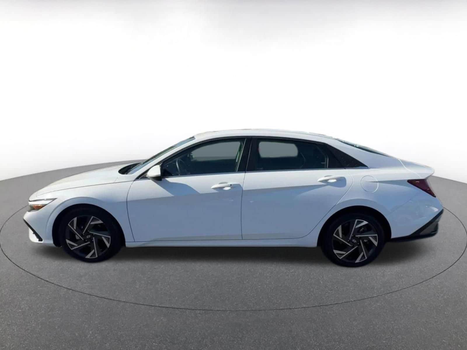 Thumbnail: 2025 Hyundai Elantra - 9