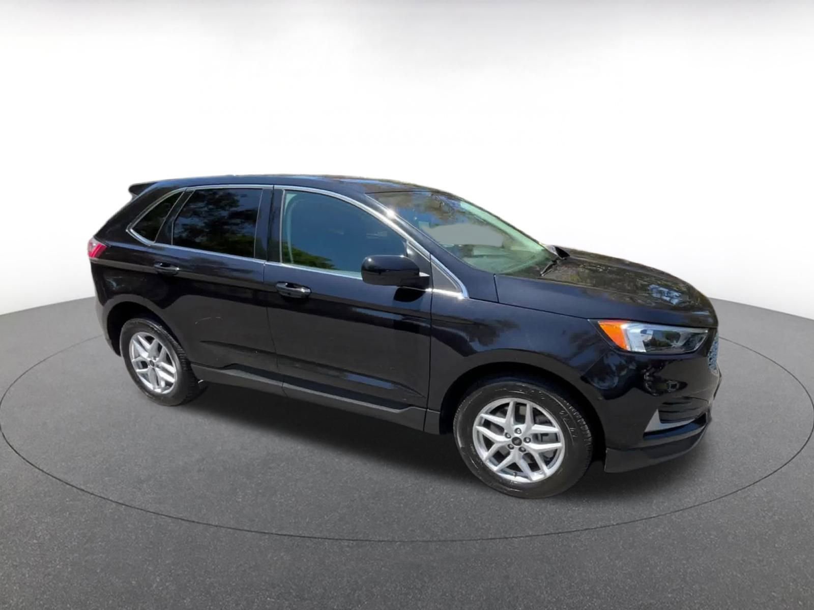 Thumbnail: 2024 Ford Edge - 2