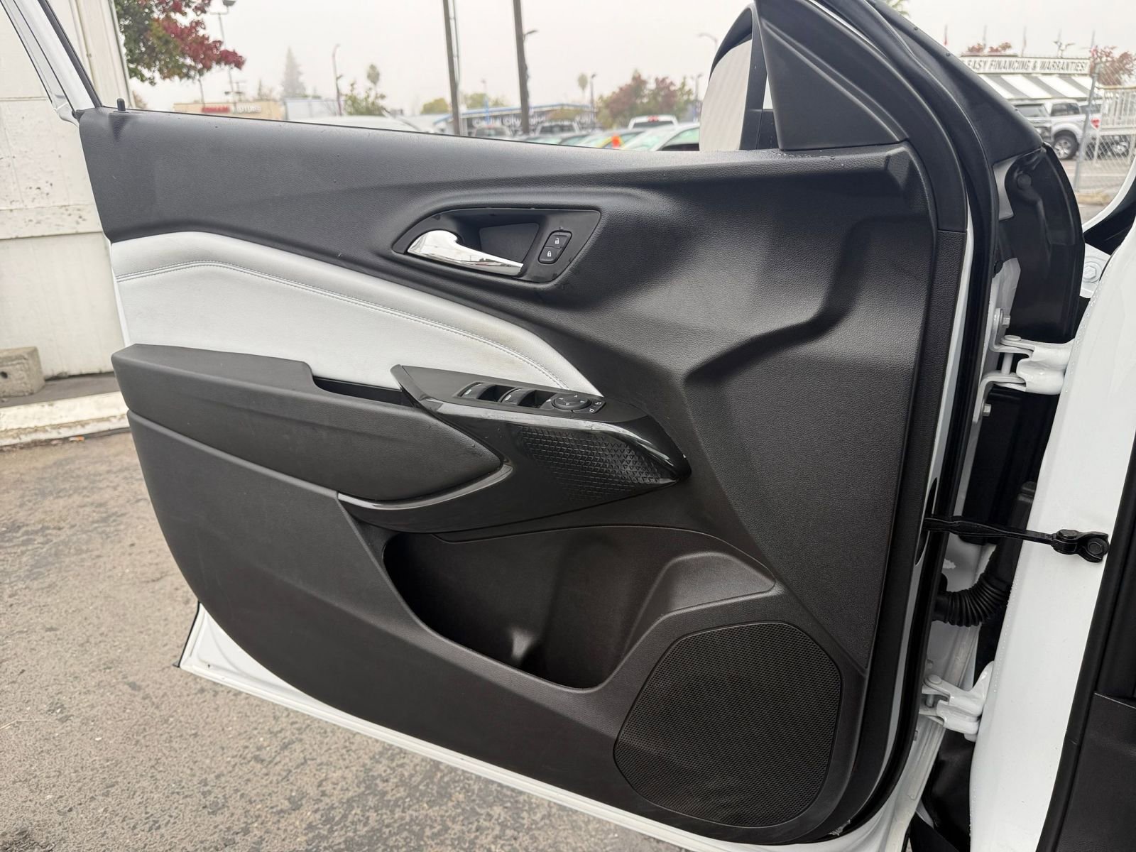 Thumbnail: 2025 Chevrolet Trax - 20