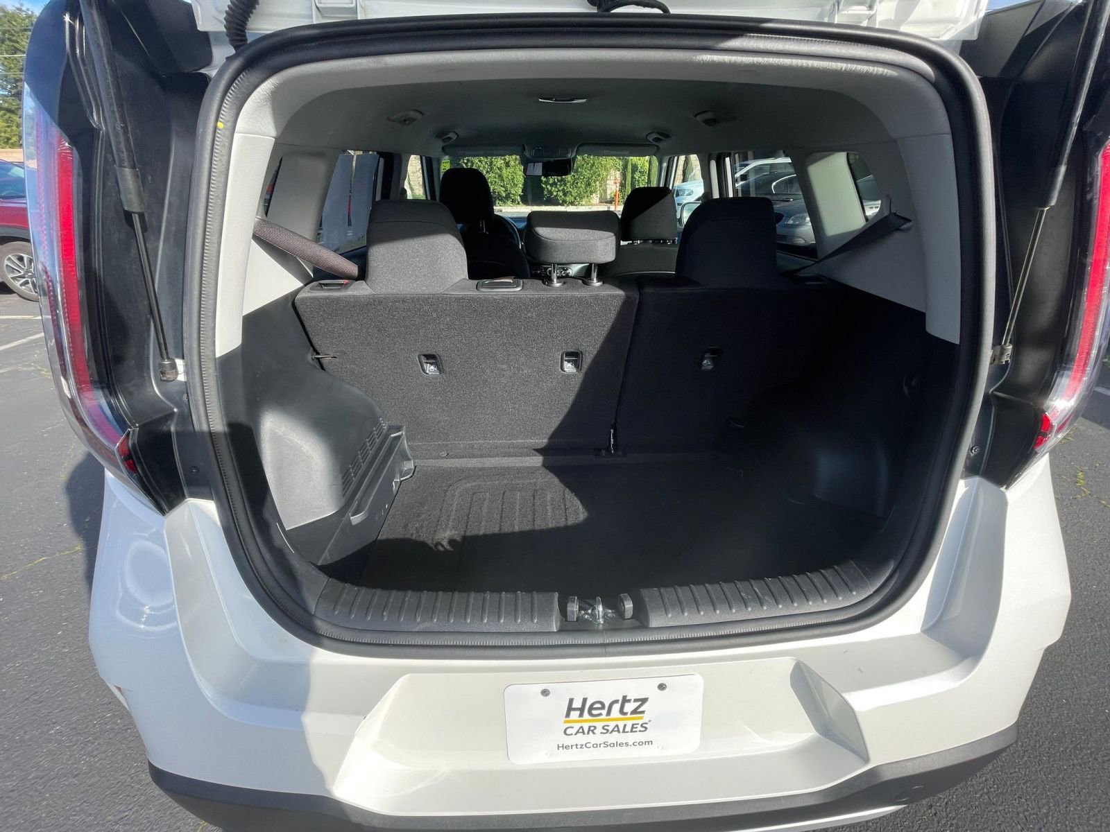 Thumbnail: 2025 Kia Soul - 25