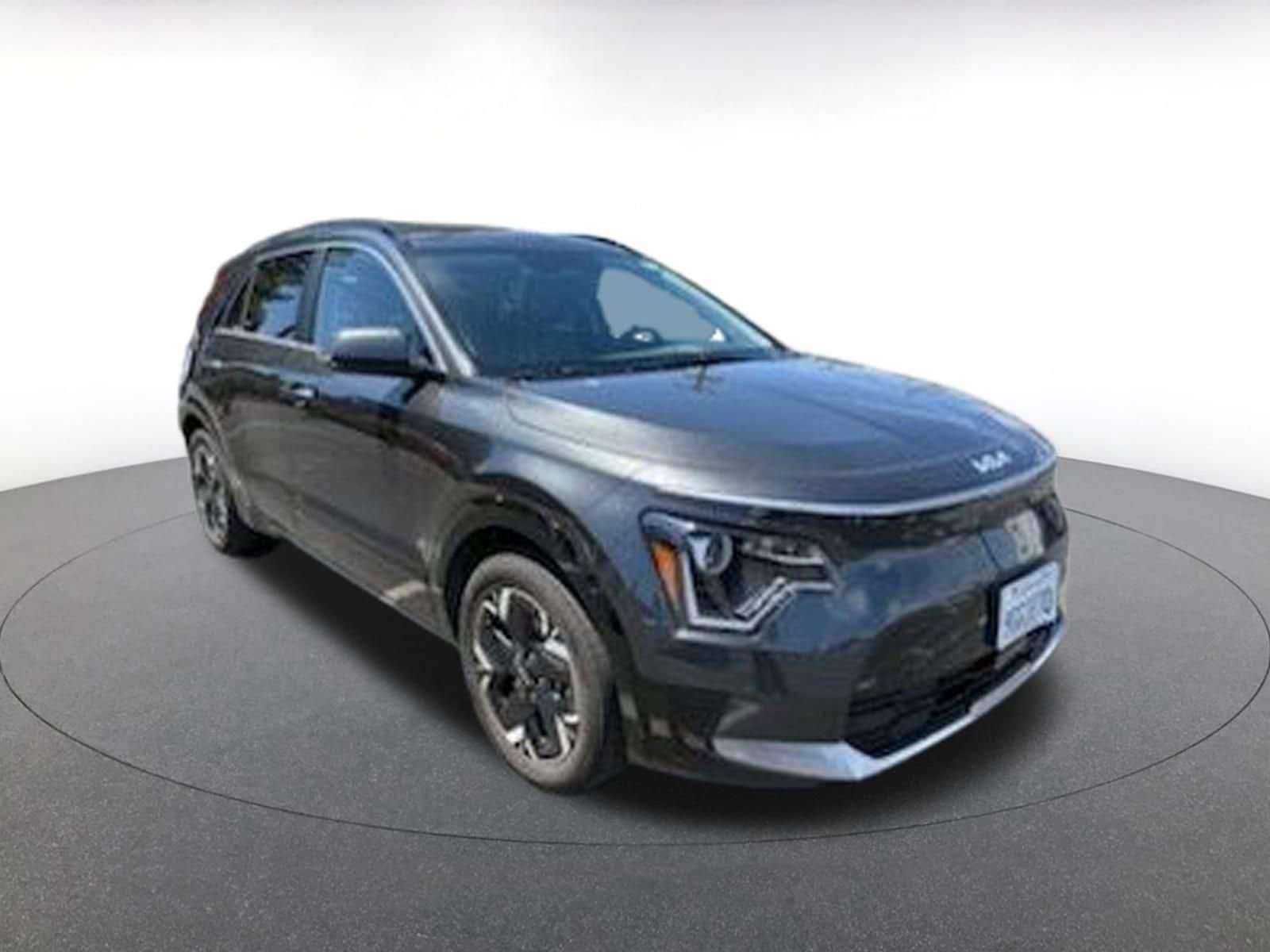 Thumbnail: 2023 Kia Niro - 1