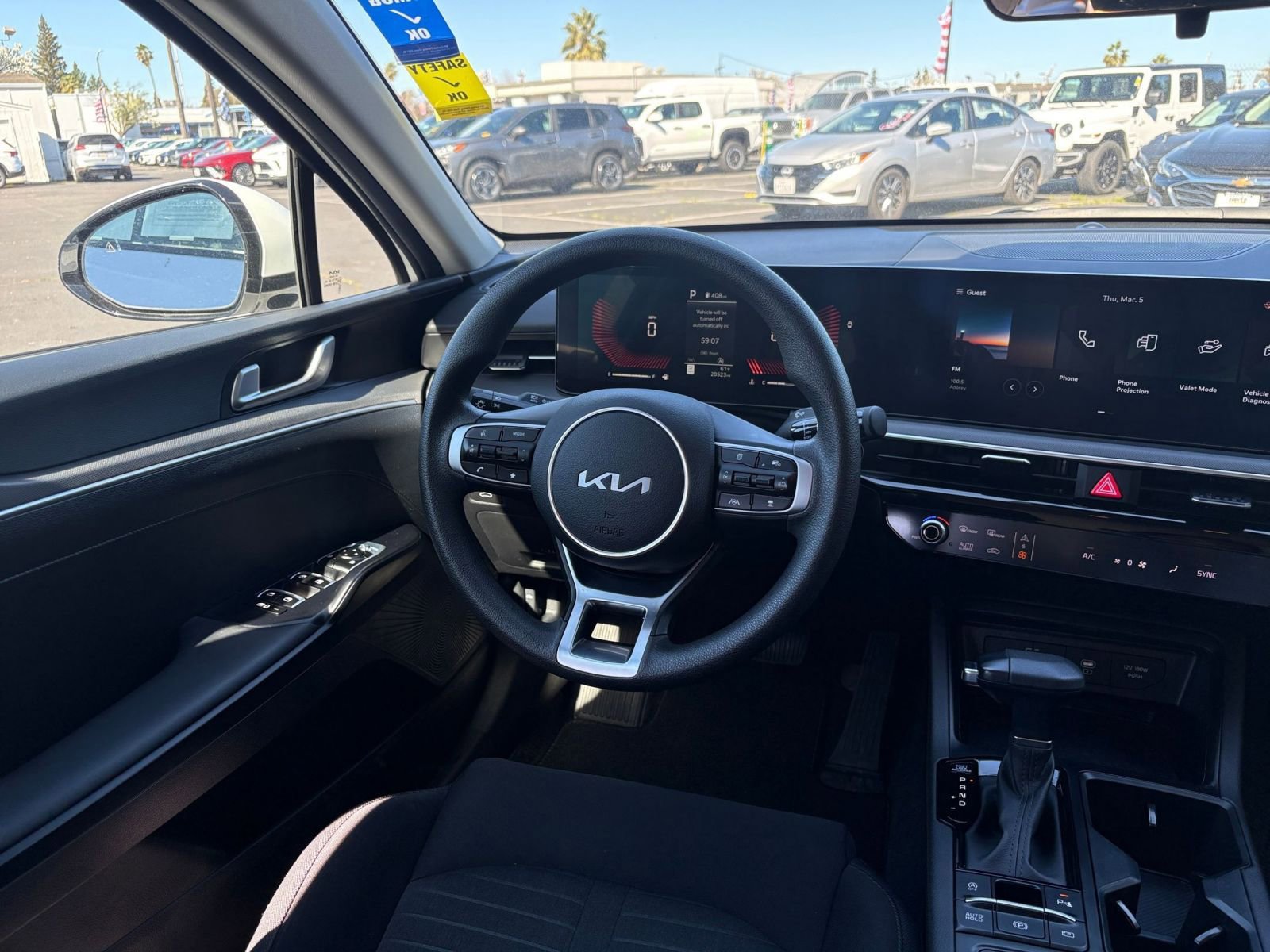 Thumbnail: 2025 Kia K5 - 33