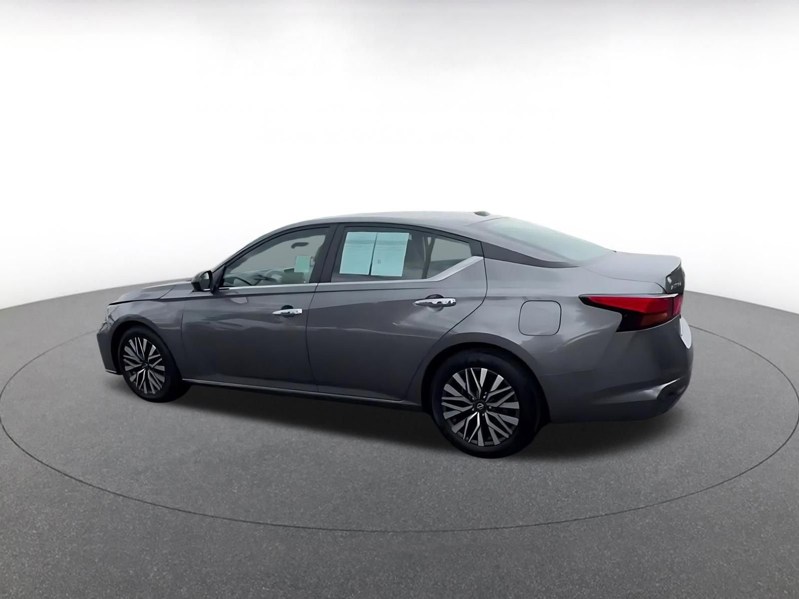Thumbnail: 2025 Nissan Altima - 10