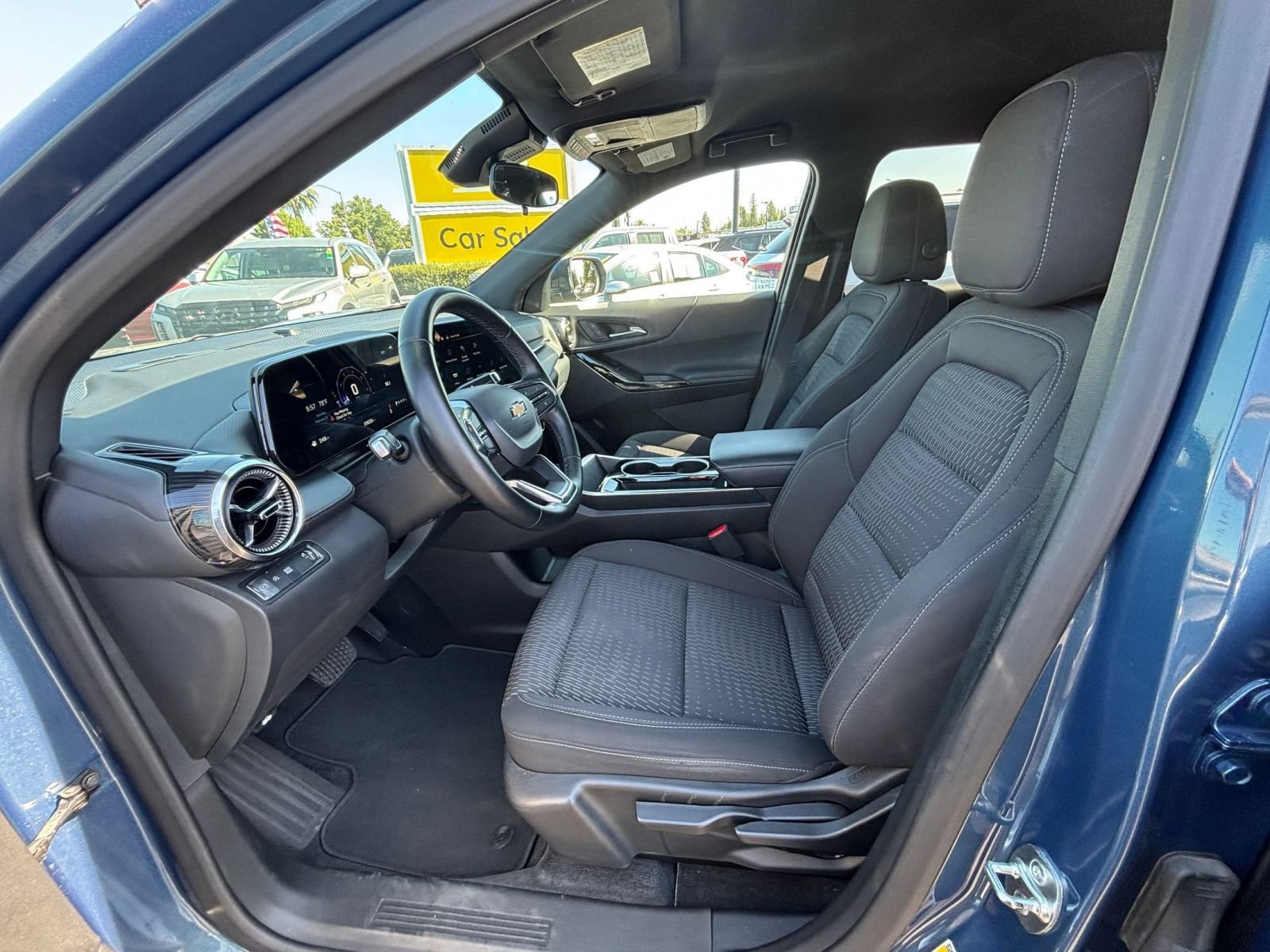 Thumbnail: 2025 Chevrolet Equinox - 28