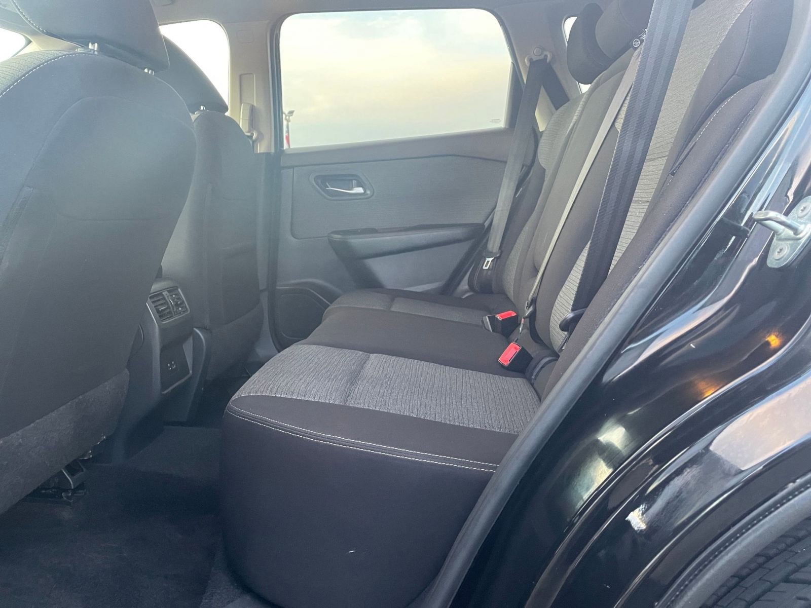 Thumbnail: 2023 Nissan Rogue - 22