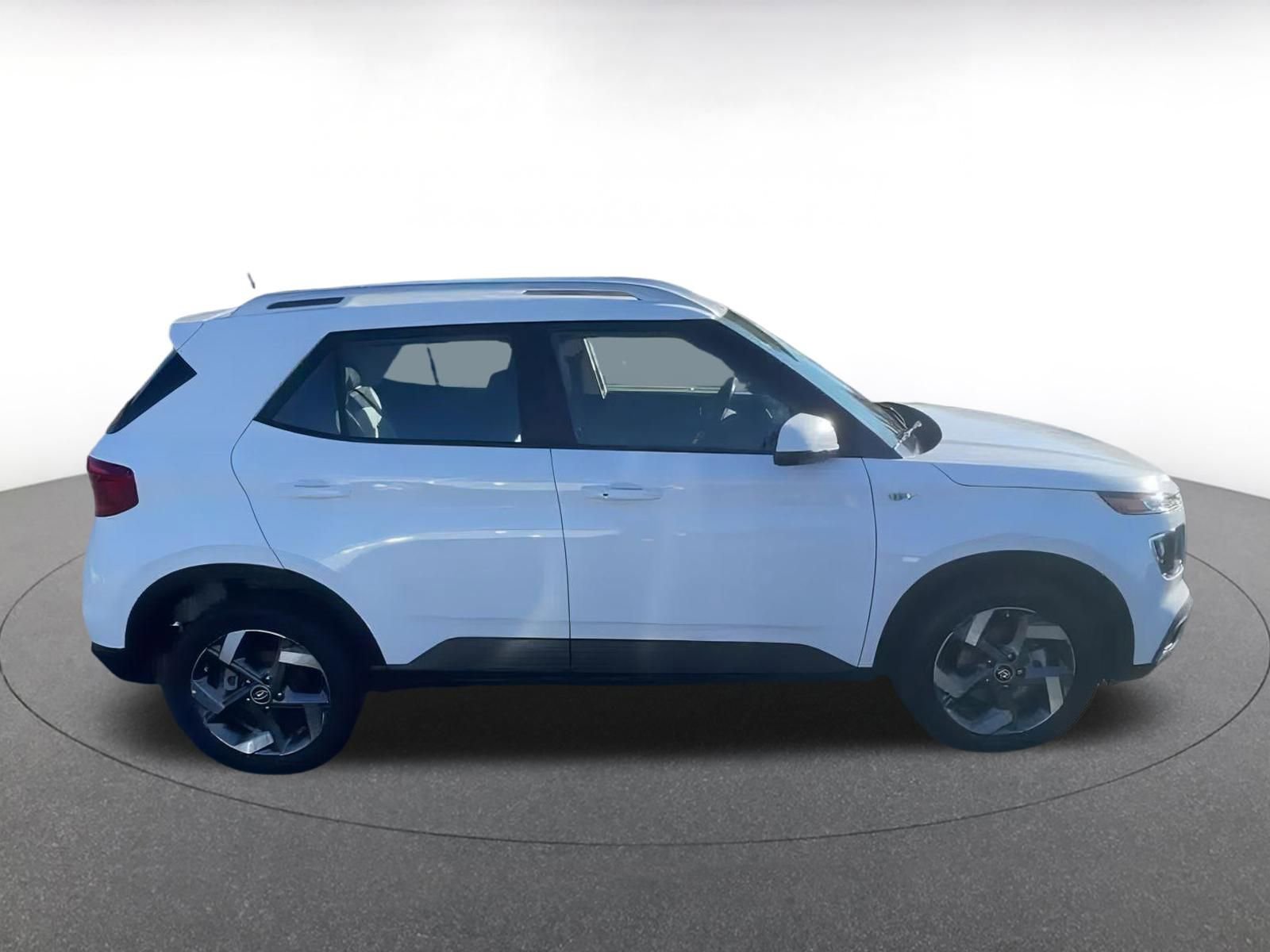 Thumbnail: 2025 Hyundai Venue - 16