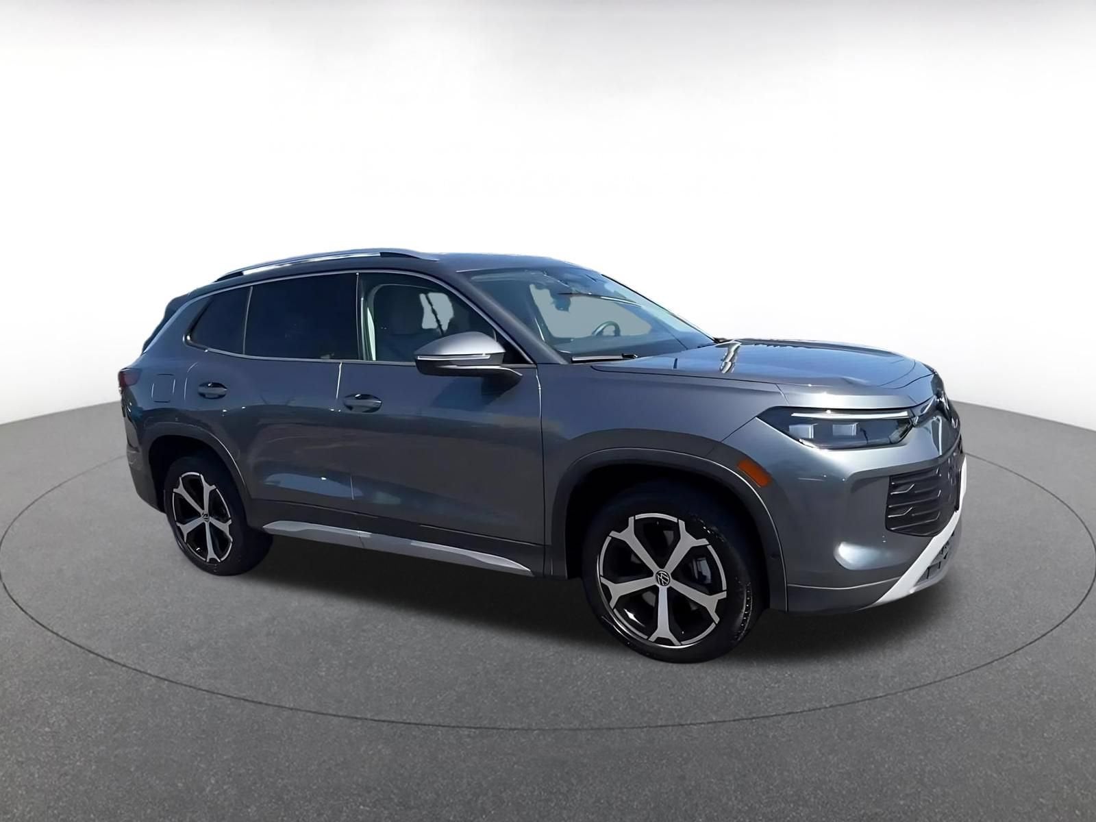 Thumbnail: 2026 Volkswagen Tiguan - 2