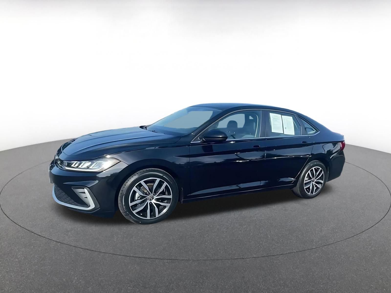 Thumbnail: 2025 Volkswagen Jetta - 9