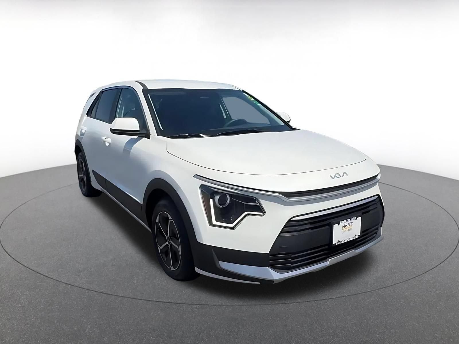 Thumbnail: 2026 Kia Niro - 3