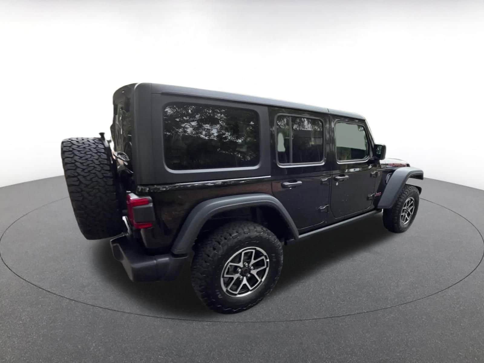 Thumbnail: 2025 Jeep Wrangler - 15