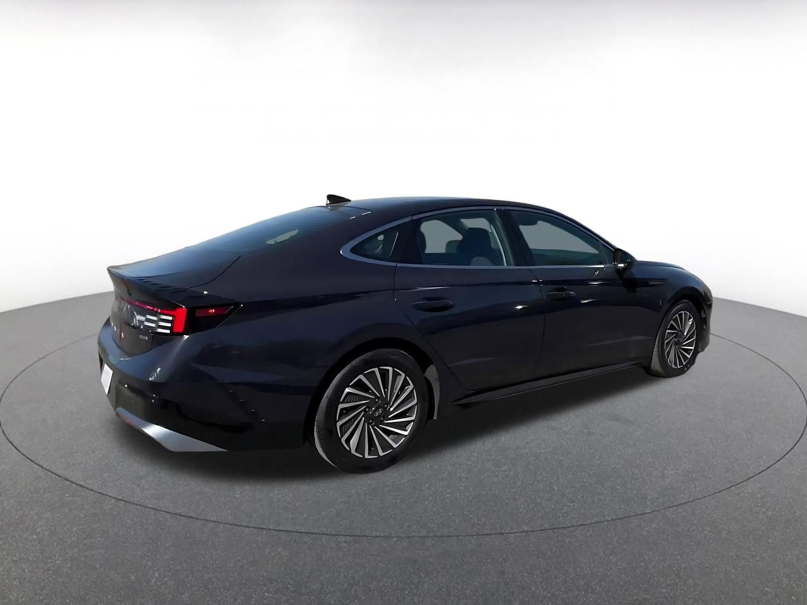 Thumbnail: 2025 Hyundai Sonata - 15