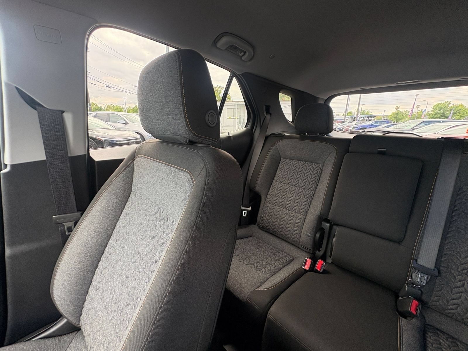 2024 Chevrolet Equinox LT - Photo 37