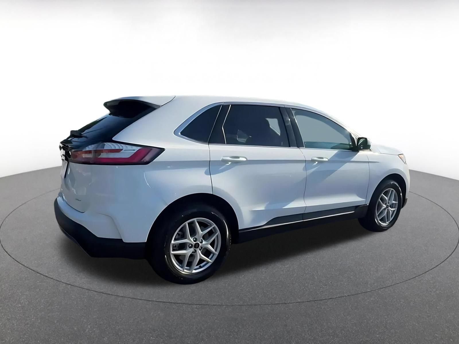 Thumbnail: 2024 Ford Edge - 15
