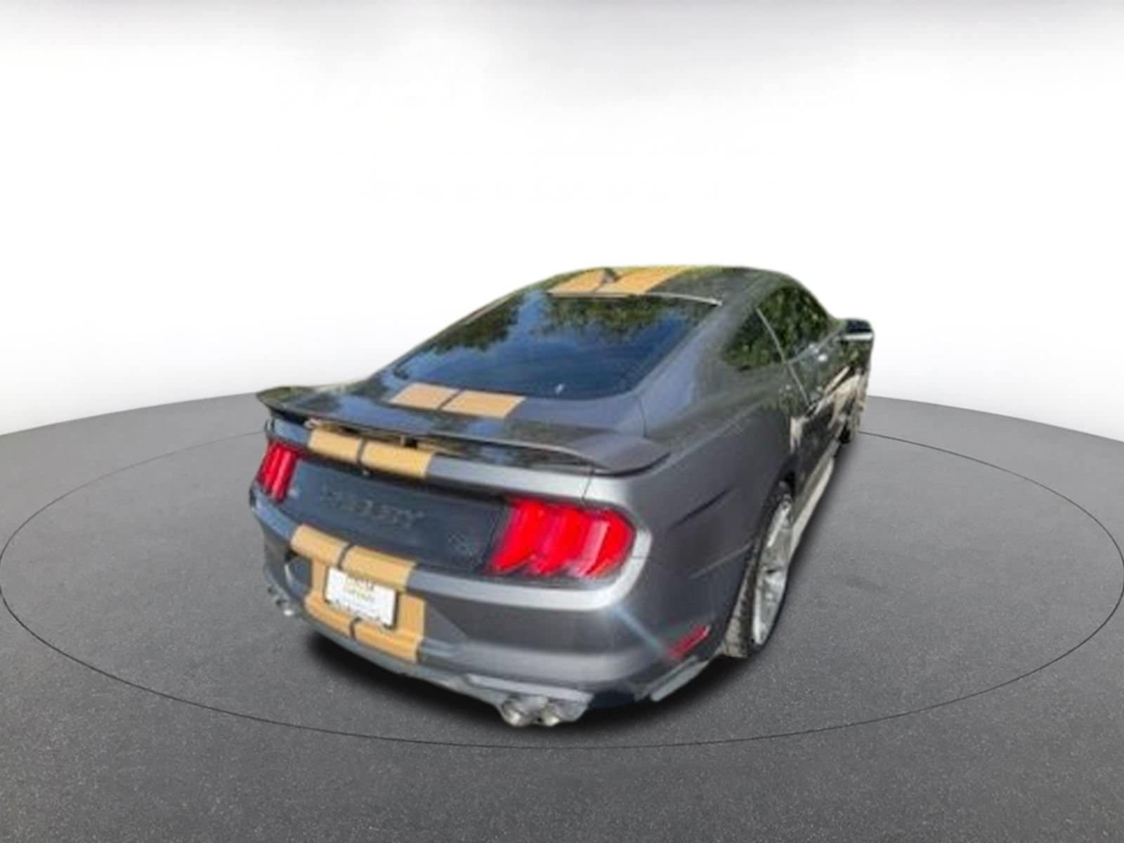 Thumbnail: 2022 Ford Mustang - 3