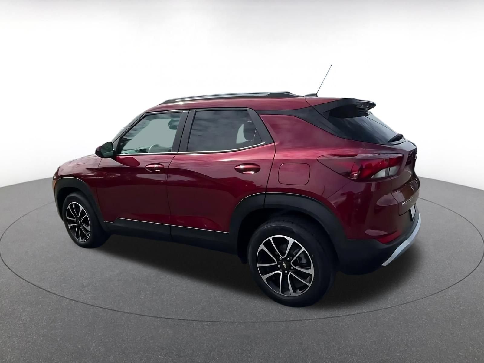 Thumbnail: 2025 Chevrolet TrailBlazer - 10