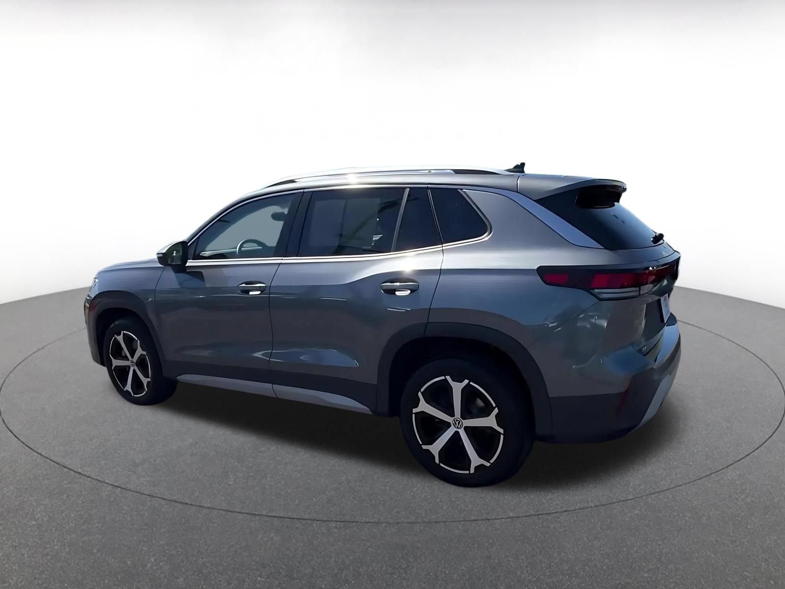 Thumbnail: 2026 Volkswagen Tiguan - 10