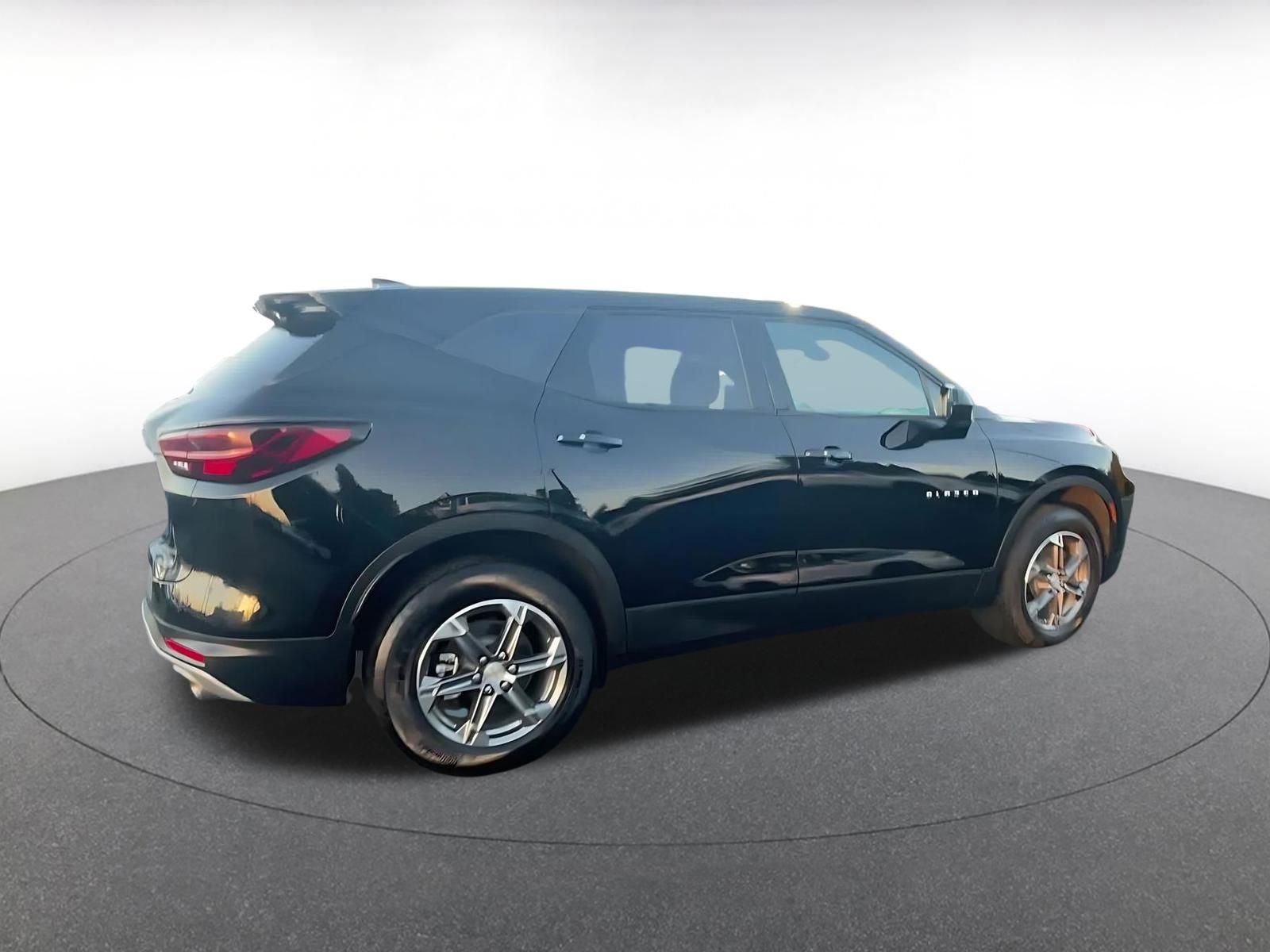 Thumbnail: 2025 Chevrolet Blazer - 15