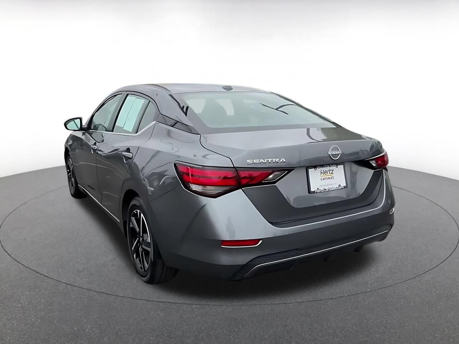 Thumbnail: 2025 Nissan Sentra - 11