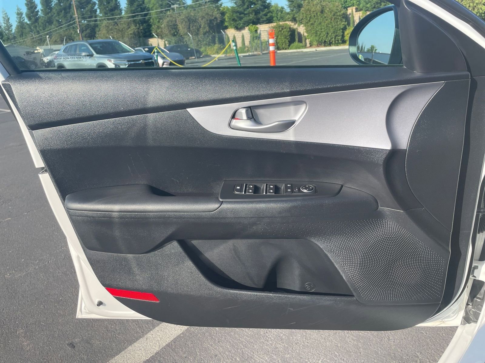 2024 Kia Forte LXS 18