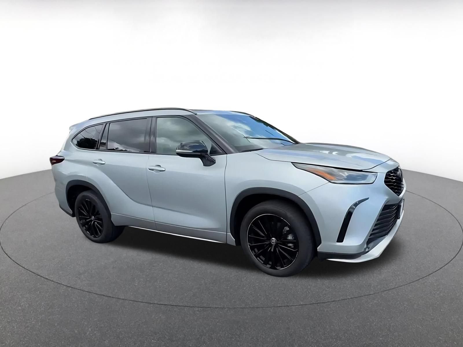 Thumbnail: 2025 Toyota Highlander - 2