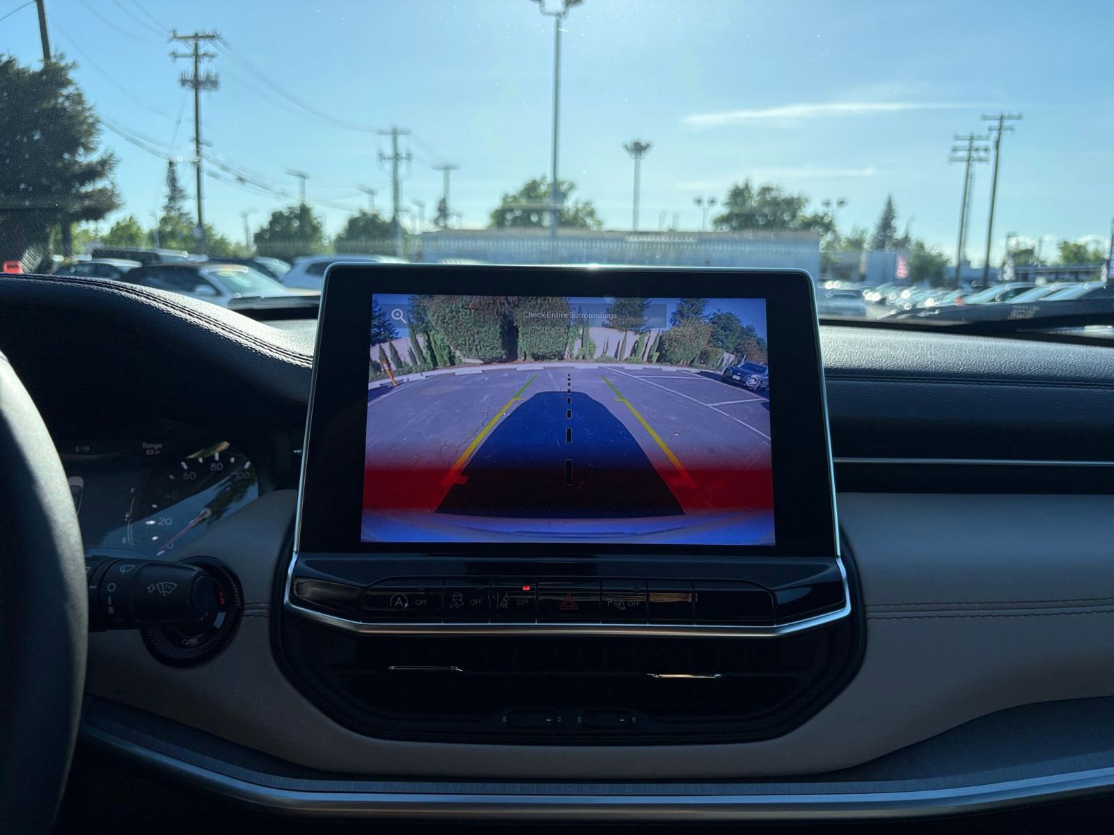 Thumbnail: 2025 Jeep Compass - 24