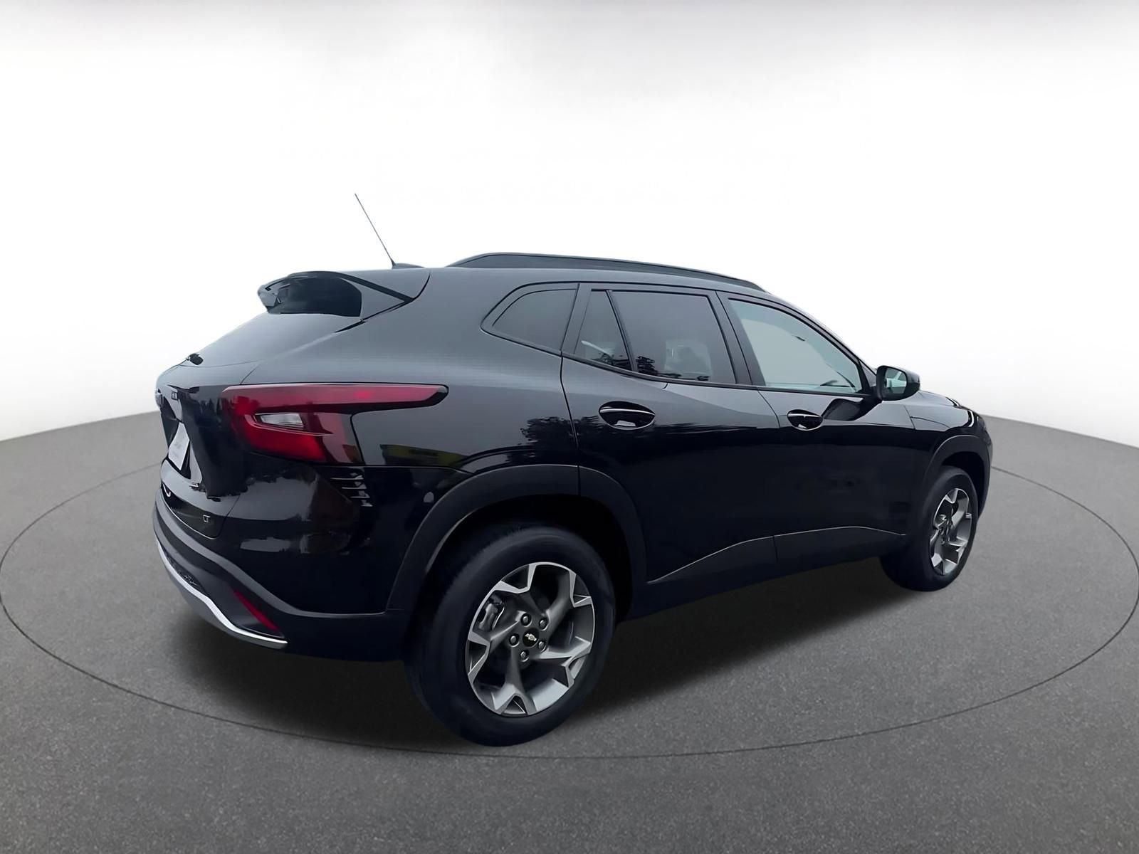 Thumbnail: 2025 Chevrolet Trax - 15