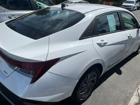 Thumbnail: 2026 Hyundai Elantra - 3