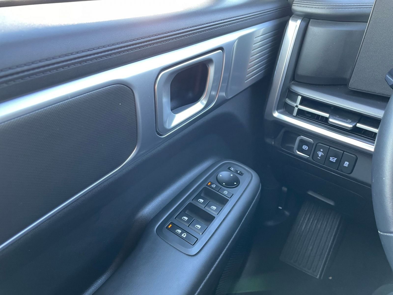 Thumbnail: 2025 Hyundai Santa Fe - 20