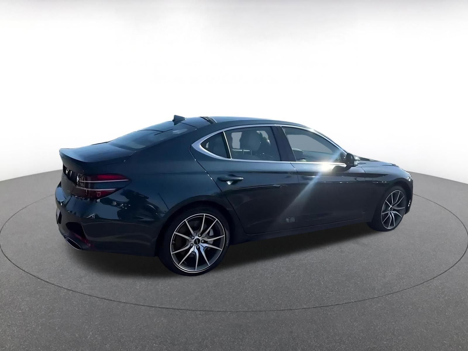 Thumbnail: 2025 Genesis G70 - 14