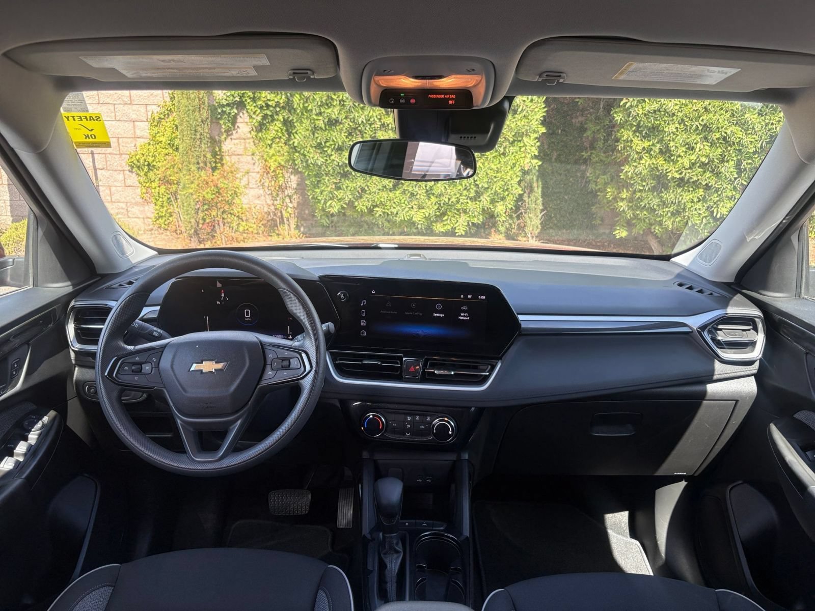 Thumbnail: 2025 Chevrolet TrailBlazer - 32