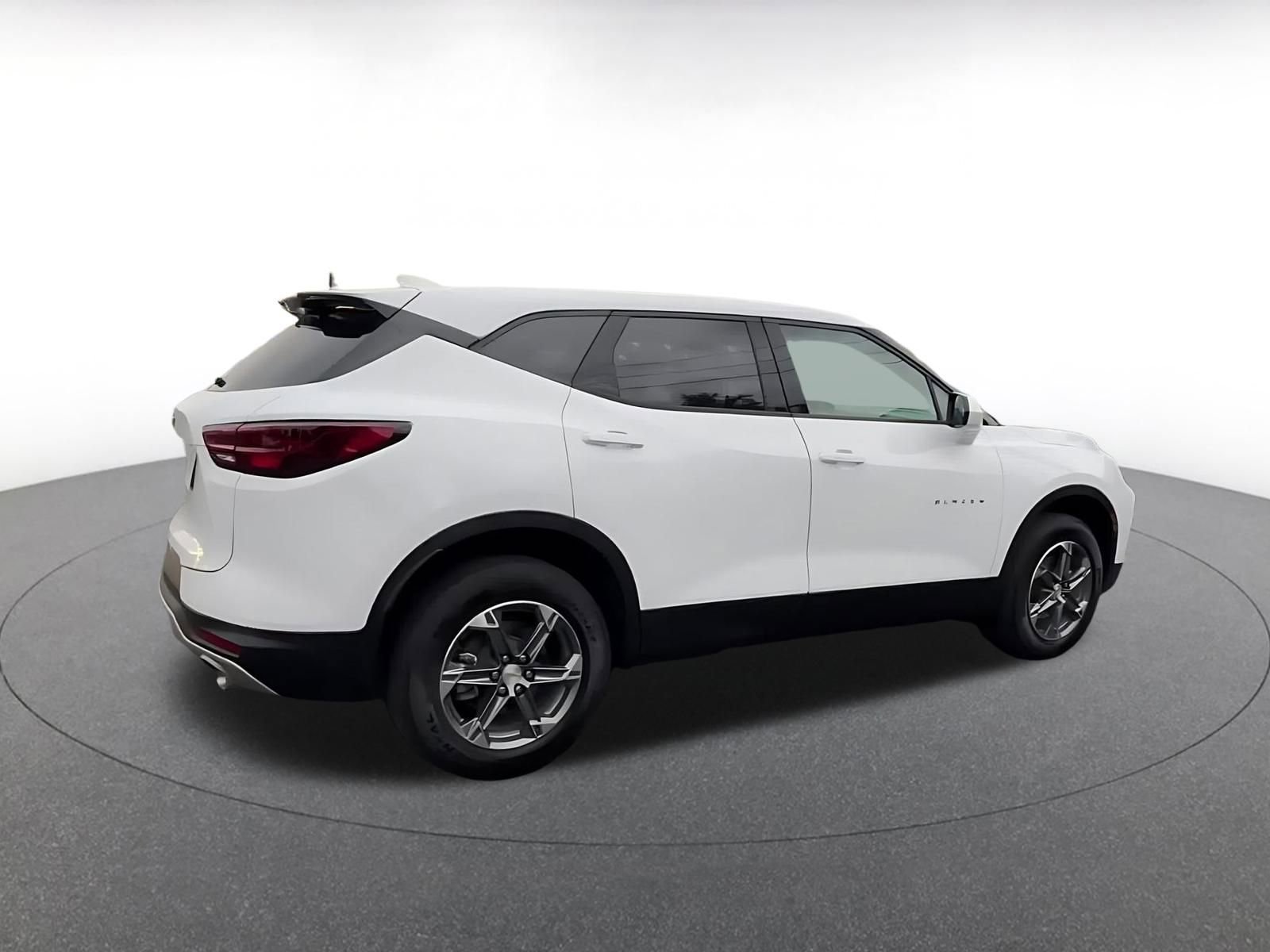 Thumbnail: 2025 Chevrolet Blazer - 15