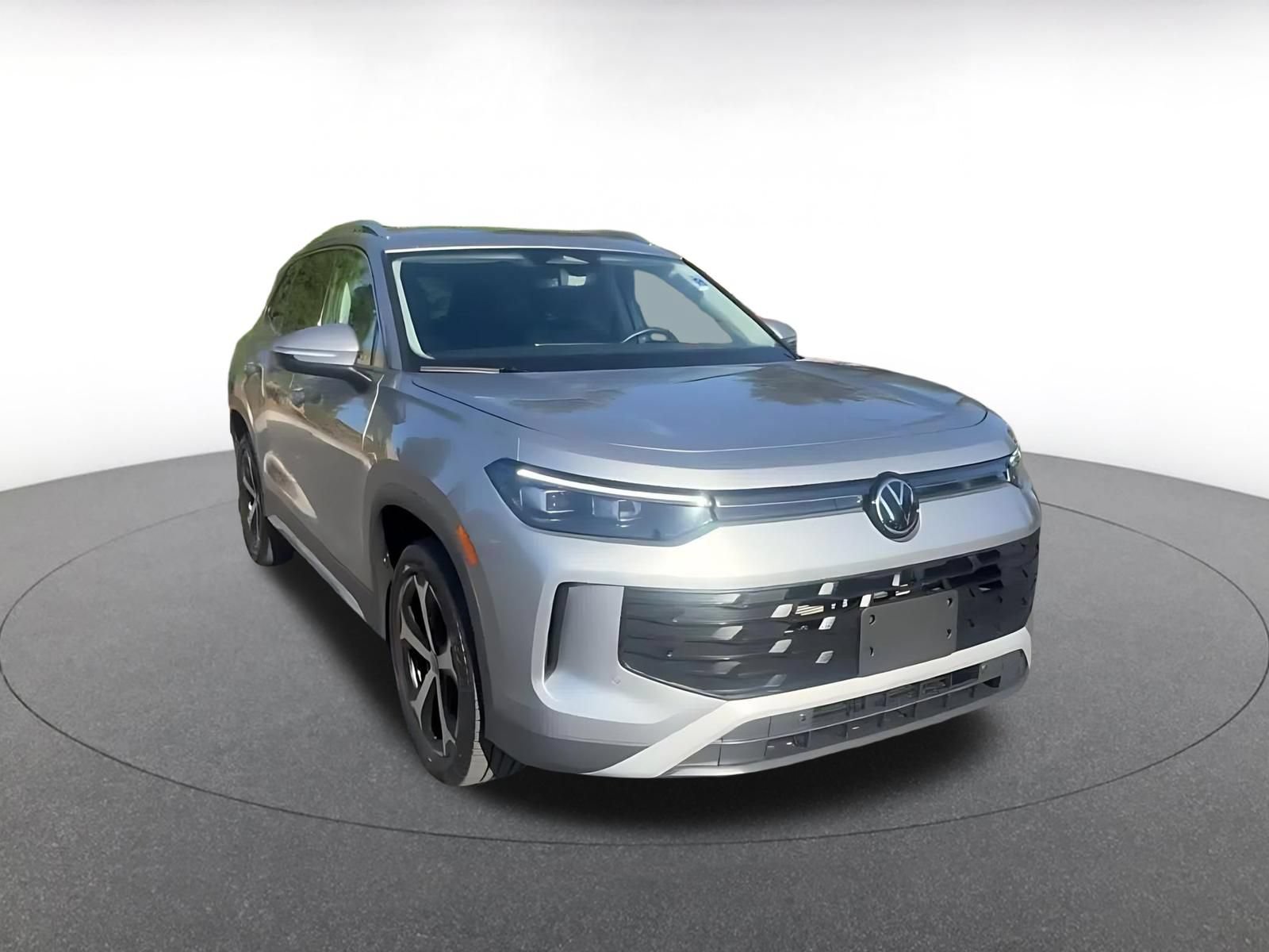 Thumbnail: 2026 Volkswagen Tiguan - 3