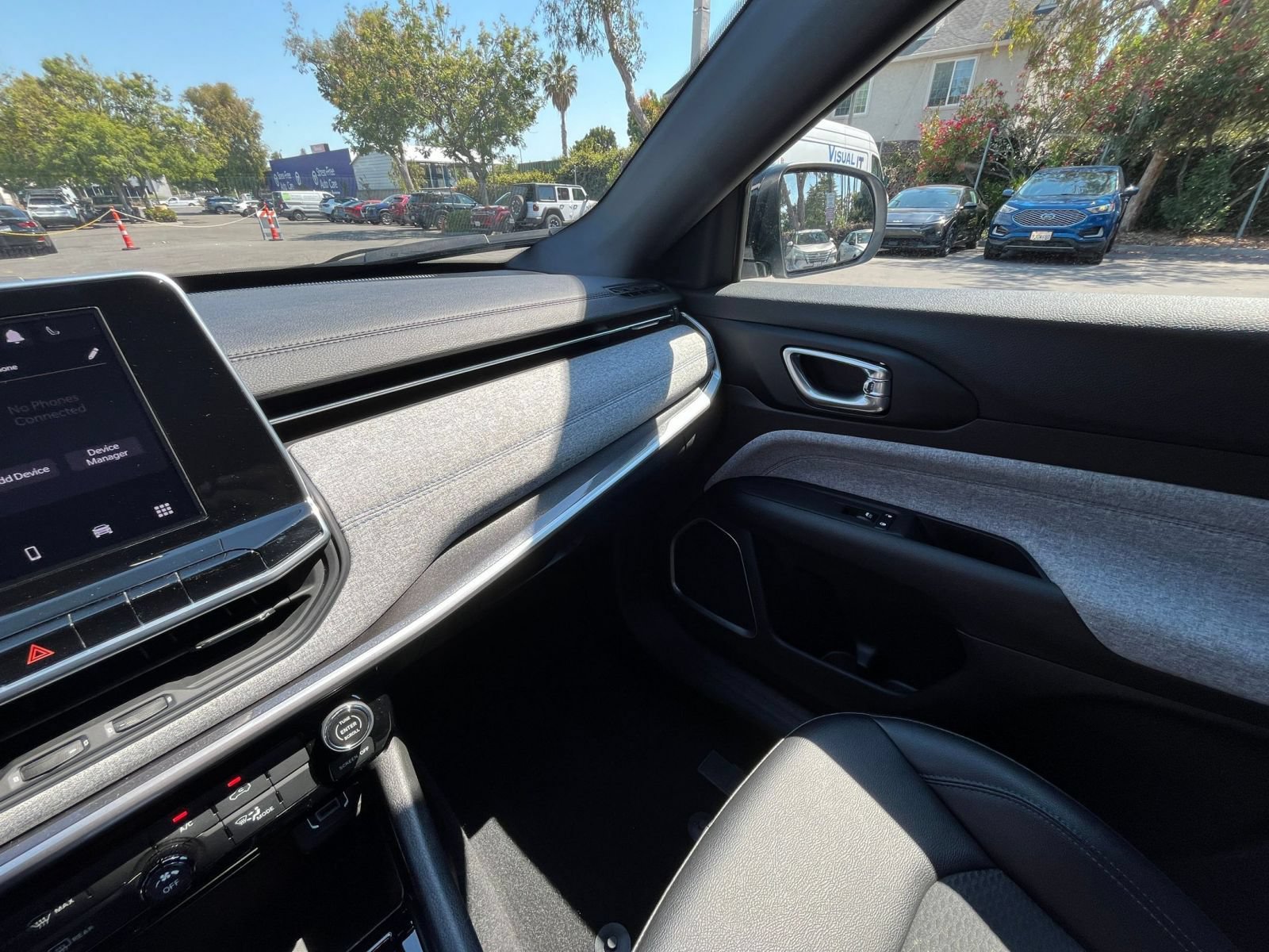 Thumbnail: 2025 Jeep Compass - 35
