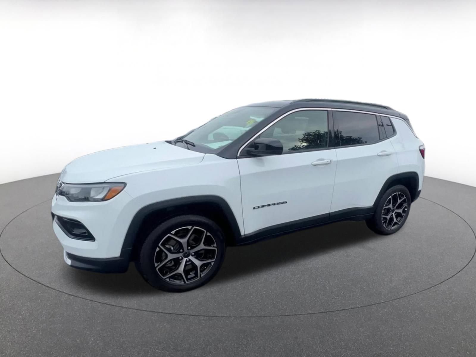 Thumbnail: 2025 Jeep Compass - 8
