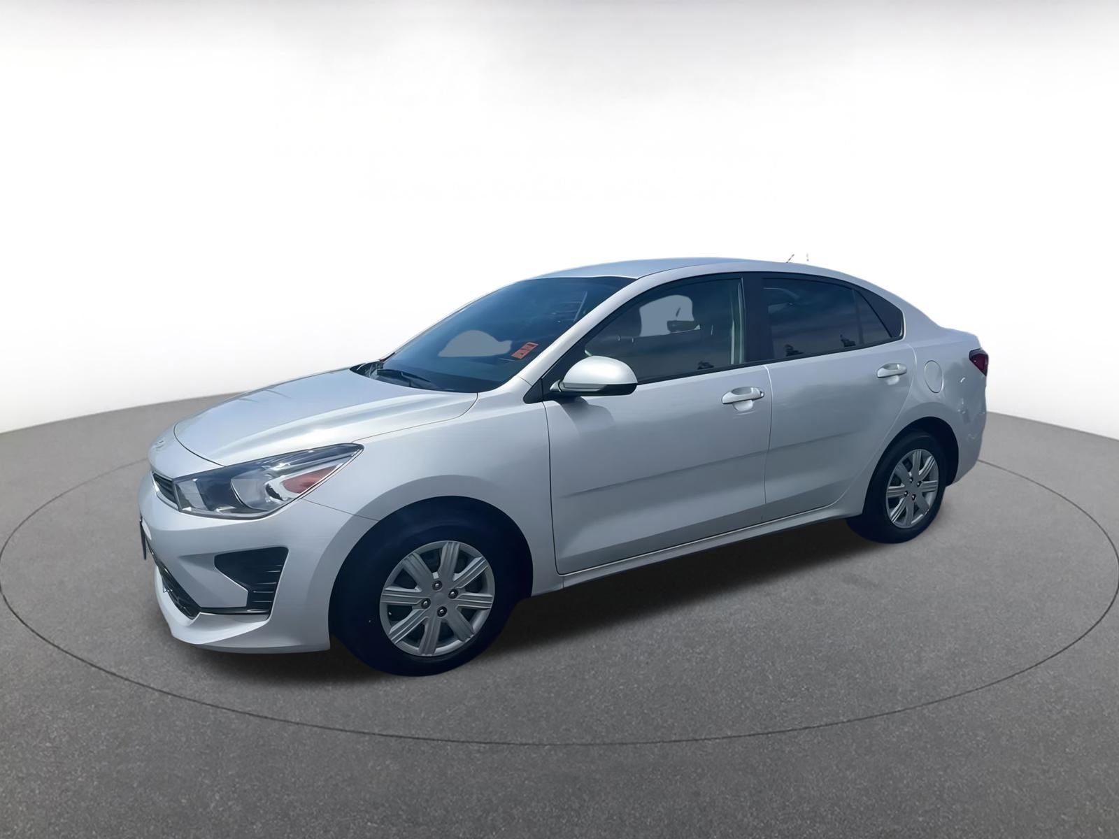 Thumbnail: 2023 Kia Rio - 7