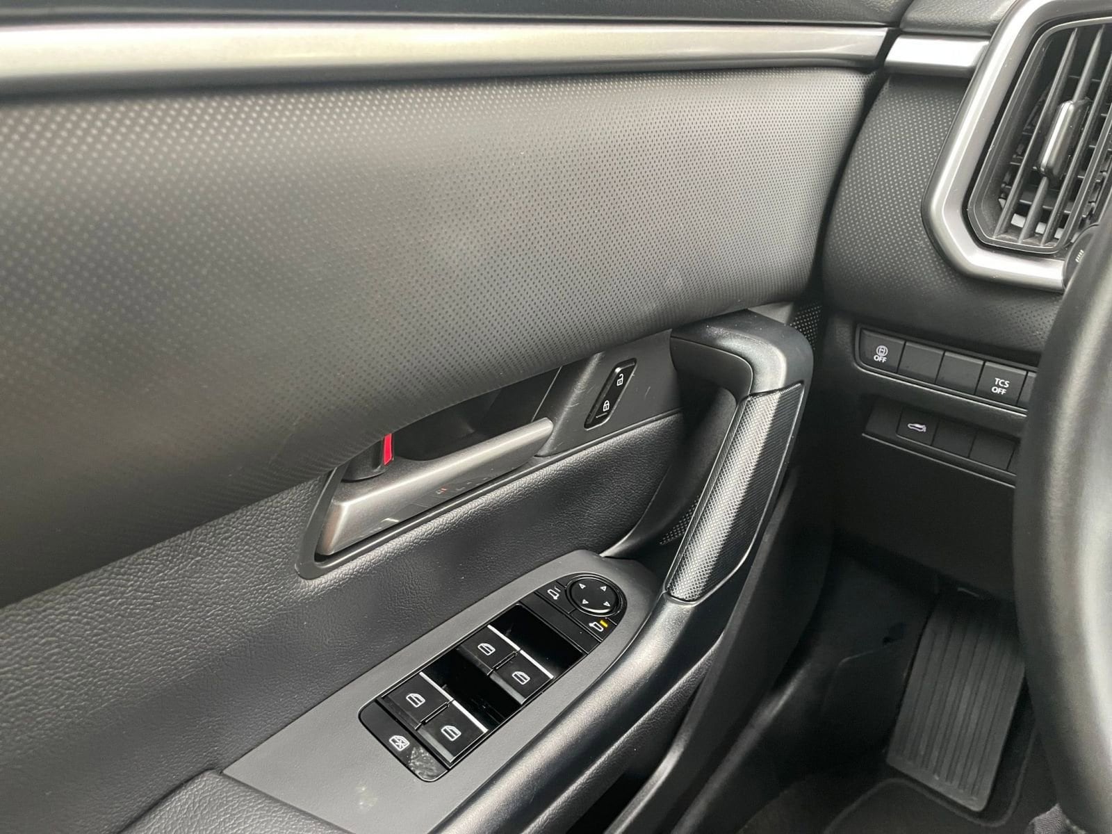 Thumbnail: 2025 Mazda CX-50 - 20