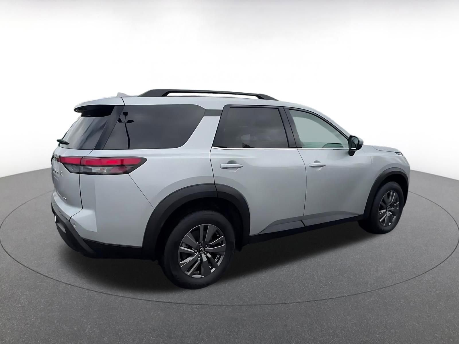 Thumbnail: 2025 Nissan Pathfinder - 15