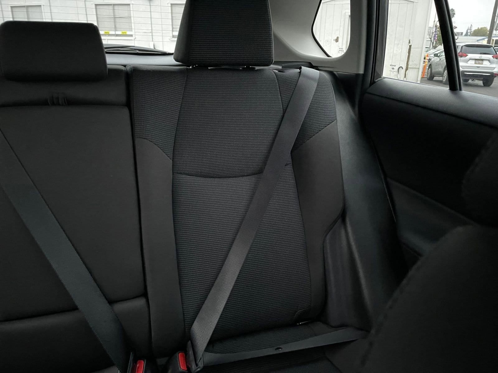 Thumbnail: 2025 Toyota RAV4 - 31