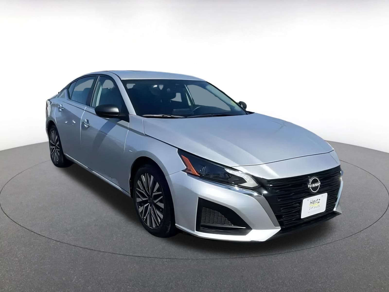 Thumbnail: 2024 Nissan Altima - 3