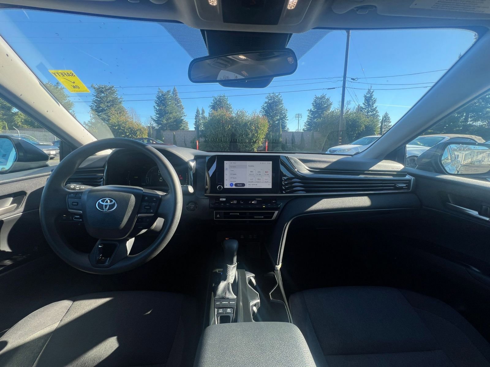 Thumbnail: 2025 Toyota Camry - 33