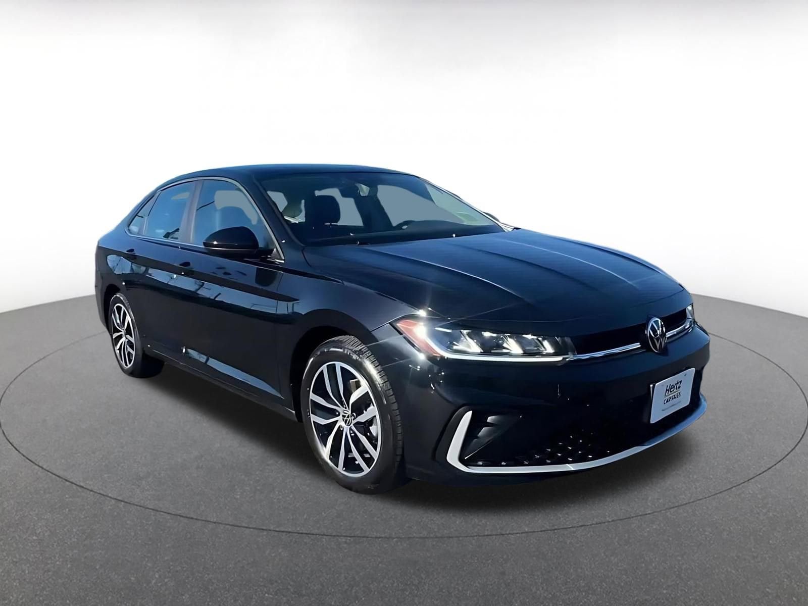 Thumbnail: 2025 Volkswagen Jetta - 2