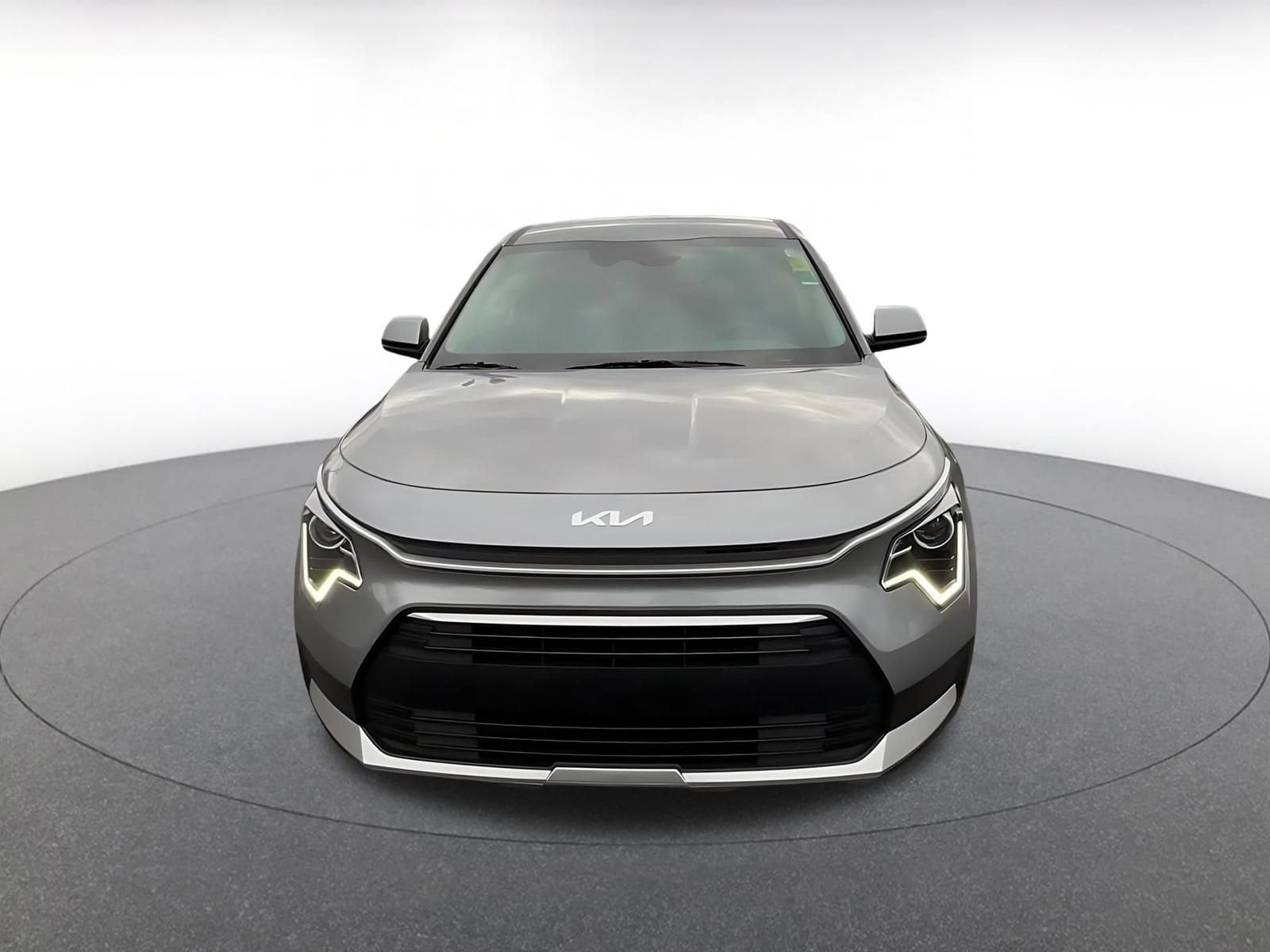 Thumbnail: 2026 Kia Niro - 4