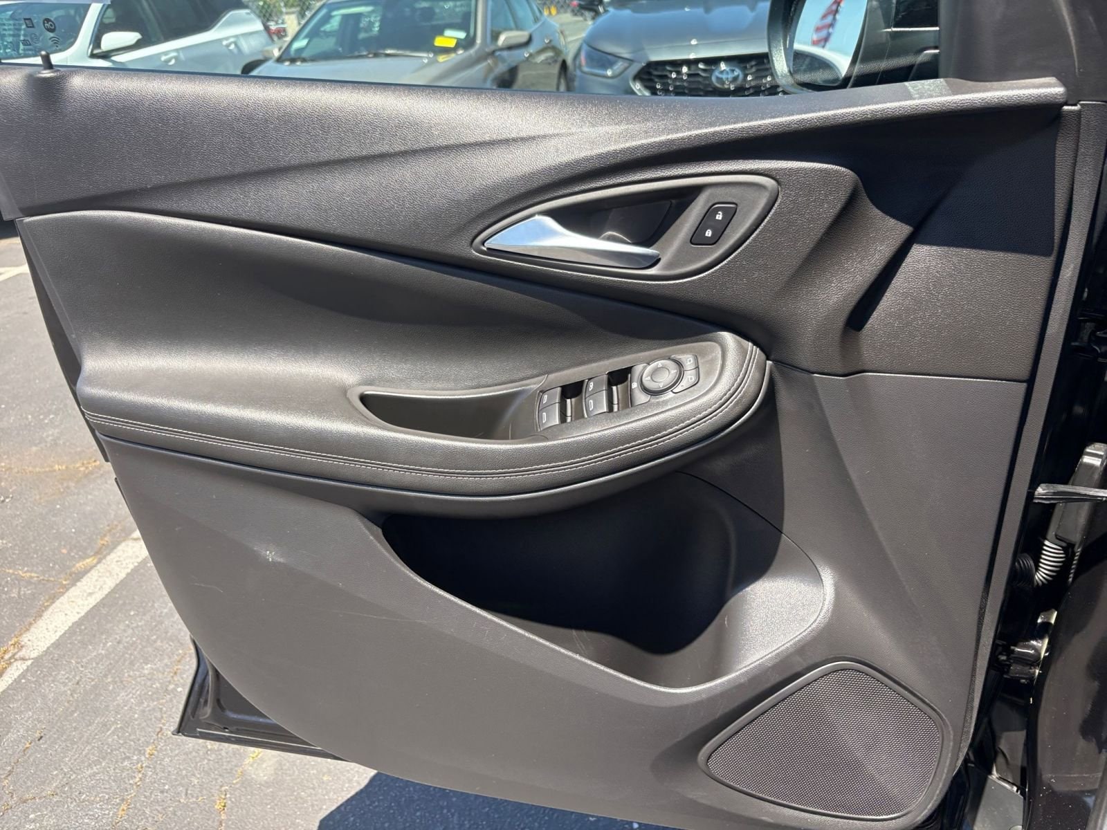Thumbnail: 2025 Buick Encore GX - 18